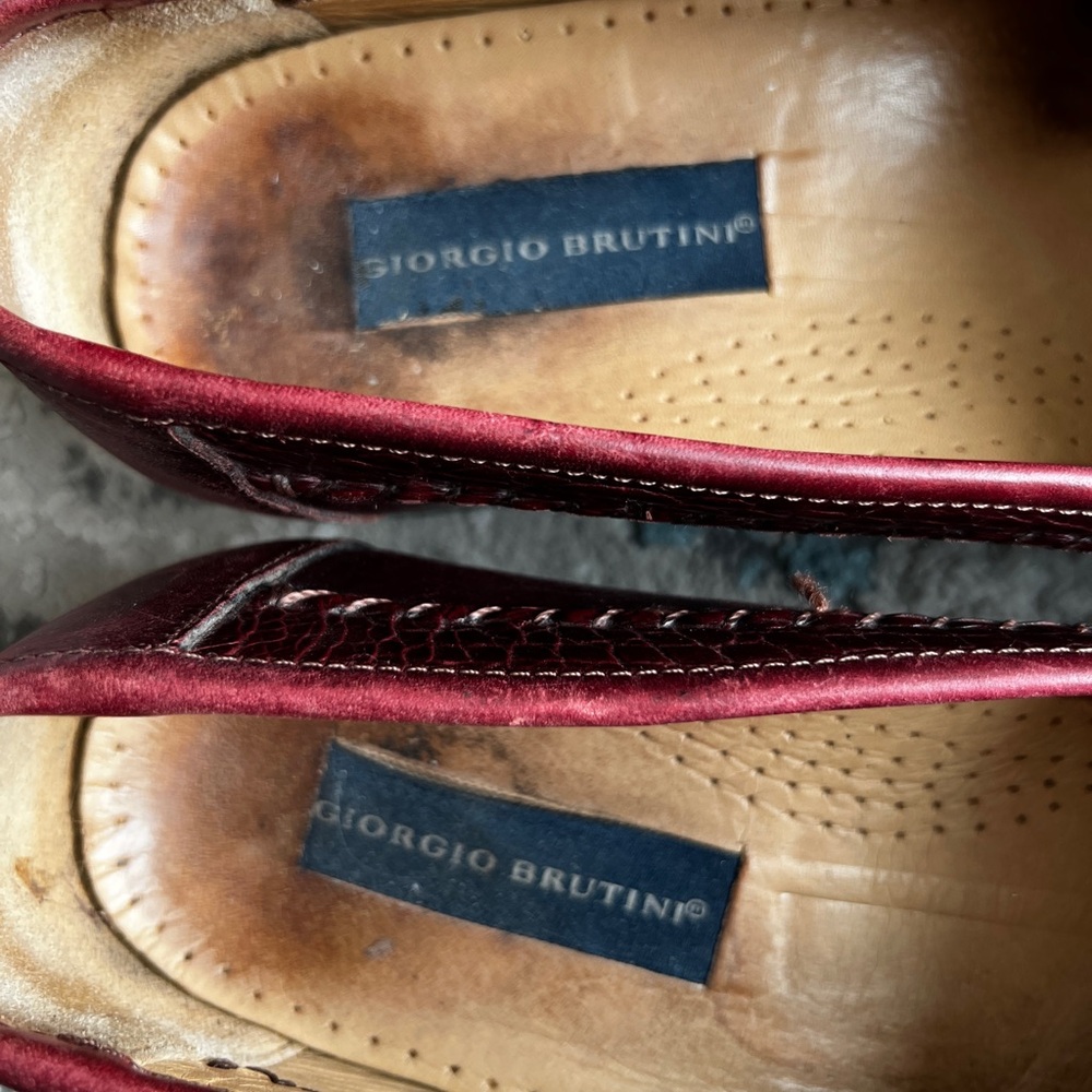 Giorgio Brutini Maroon crocodile Tassel Loafers - Picture 6 of 9